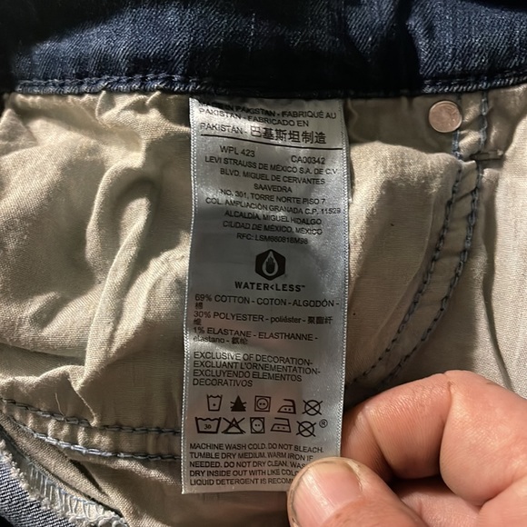 Levi Strauss blue jeans - Picture 6 of 6